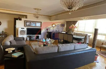 Apartment - 3 Bedrooms - 2 Bathrooms for sale in Hafez Ramadan St. - 6th Zone - Nasr City - Cairo