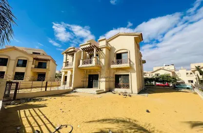 Villa - 3 Bedrooms - 4 Bathrooms for sale in Madinaty - Cairo