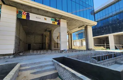 Retail - Studio - 1 Bathroom for sale in Golden Gate - South Teseen St. - The 5th Settlement - New Cairo City - Cairo