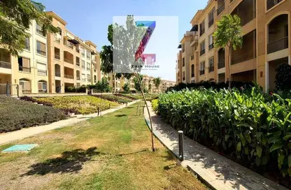 Apartment - 3 Bedrooms - 3 Bathrooms for sale in Stone Residence - 5th Settlement Compounds - The 5th Settlement - New Cairo City - Cairo