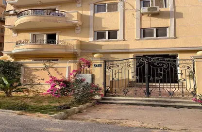 Apartment - 3 Bedrooms - 2 Bathrooms for sale in South Lotus - El Lotus - New Cairo City - Cairo