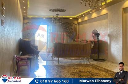 Apartment - 3 Bedrooms - 3 Bathrooms for sale in Abdel Salam Aref St. - Laurent - Hay Sharq - Alexandria