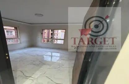 Apartment - 2 Bedrooms - 1 Bathroom for sale in Degla Palms - Al Wahat Road - 6 October City - Giza