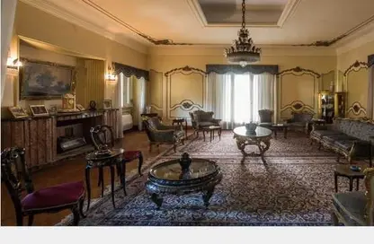 Villa - 7 Bedrooms - 5 Bathrooms for sale in Zamalek - Cairo