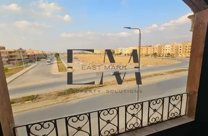 Apartment - 3 Bedrooms - 2 Bathrooms for sale in Al Shorouk Road - 1st Neighborhood - 8th District - Shorouk City - Cairo