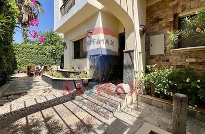 Villa - 4 Bedrooms - 5 Bathrooms for sale in Zayed 2000 - 4th District - Sheikh Zayed City - Giza