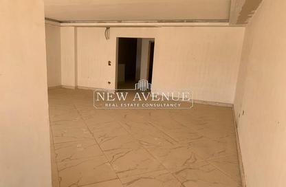 Apartment - 4 Bedrooms - 3 Bathrooms for sale in Flowers Park - North Investors Area - New Cairo City - Cairo