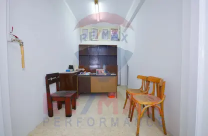 Shop - Studio for rent in Janaklees - Hay Sharq - Alexandria