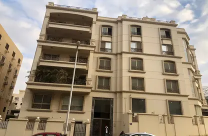 Apartment - 3 Bedrooms - 2 Bathrooms for sale in South Lotus - El Lotus - New Cairo City - Cairo