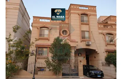 Villa - 5 Bedrooms - 6 Bathrooms for sale in Ring Road - Zahraa El Maadi - Hay El Maadi - Cairo