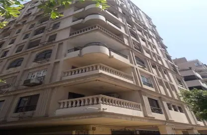 Apartment - 2 Bedrooms - 2 Bathrooms for rent in 10th Zone - Nasr City - Cairo