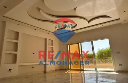 Villa for sale in Anwar Al Sadat St. - Dream Land - Al Wahat Road - 6 October City - Giza