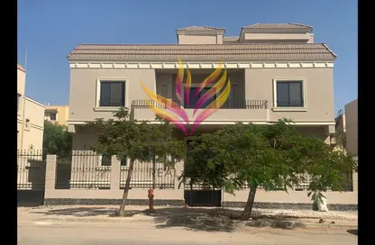 Villa - 5 Bedrooms - 5 Bathrooms for sale in Beverly Hills Road - 17th District - Sheikh Zayed City - Giza