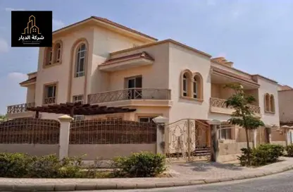 Townhouse - 5 Bedrooms - 5 Bathrooms for sale in Greens - 6th District - Sheikh Zayed City - Giza