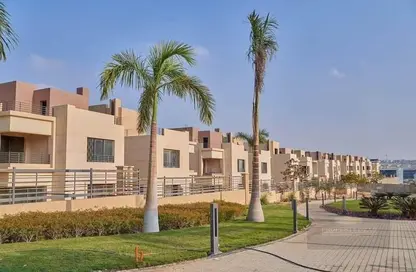 Townhouse - 4 Bedrooms - 3 Bathrooms for sale in Alma - 2nd District - Sheikh Zayed City - Giza