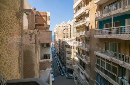 Apartment - 3 Bedrooms - 2 Bathrooms for sale in Saba Basha - Hay Sharq - Alexandria