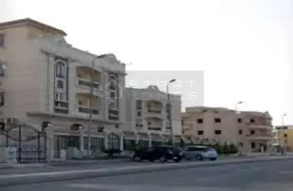 Apartment - 3 Bedrooms - 2 Bathrooms for sale in 5th District - Sheikh Zayed City - Giza