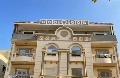 Apartment - 3 Bedrooms - 3 Bathrooms for sale in El Koronfel - The 5th Settlement - New Cairo City - Cairo