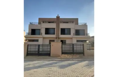 Twin House - 3 Bedrooms - 3 Bathrooms for sale in Alma - 2nd District - Sheikh Zayed City - Giza