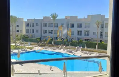 Chalet - 2 Bedrooms - 2 Bathrooms for sale in Azha - Al Ain Al Sokhna - Suez