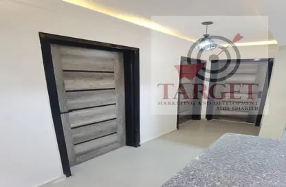 Apartment - 2 Bedrooms - 1 Bathroom for sale in Degla Palms - Al Wahat Road - 6 October City - Giza