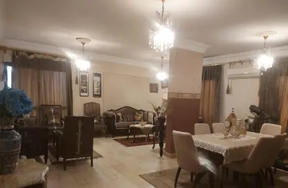 Apartment - 3 Bedrooms - 3 Bathrooms for sale in Mohamed Hassanein Heikal St. - 6th Zone - Nasr City - Cairo