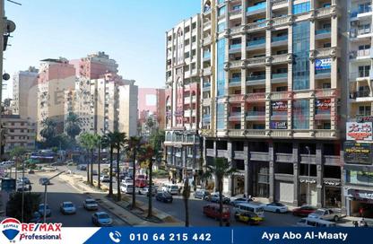 Apartment - 4 Bedrooms - 4 Bathrooms for sale in Mohamed Fawzy Moaz St. - Smouha - Hay Sharq - Alexandria