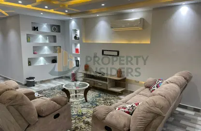 Apartment - 2 Bedrooms - 2 Bathrooms for rent in Abdel Moneim Riad St. - Mohandessin - Giza