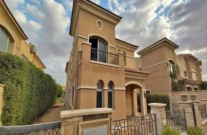 Villa - 4 Bedrooms - 5 Bathrooms for sale in Stone Park - 5th Settlement Compounds - The 5th Settlement - New Cairo City - Cairo