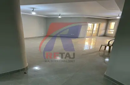 Apartment - 3 Bedrooms - 3 Bathrooms for sale in Hob Al Din St. - Al Hadiqah Al Dawliyah - 7th District - Nasr City - Cairo