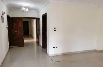 Apartment - 3 Bedrooms - 2 Bathrooms for sale in Al Esraa St. - El Mearag City - Zahraa El Maadi - Hay El Maadi - Cairo