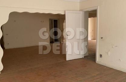 Apartment - 2 Bedrooms - 2 Bathrooms for sale in Nehro St. - Roxy - Heliopolis - Masr El Gedida - Cairo