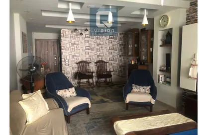 Apartment - 3 Bedrooms - 2 Bathrooms for sale in Maadi Gardens - Maadi - Hay El Maadi - Cairo