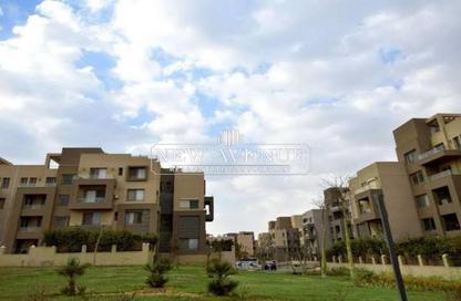 Apartment - 2 Bedrooms - 2 Bathrooms for sale in Palm Hills Village Gate - South Investors Area - New Cairo City - Cairo