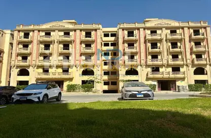 Apartment - 2 Bedrooms - 2 Bathrooms for sale in Al Ashrafiya - North Investors Area - New Cairo City - Cairo