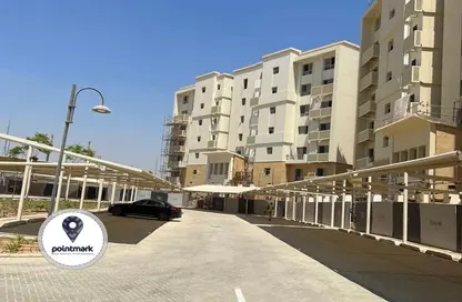 Apartment - 2 Bedrooms - 2 Bathrooms for sale in Fountain Side - Uptown Cairo - Mokattam - Cairo