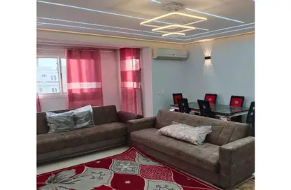 Apartment - 2 Bedrooms - 1 Bathroom for rent in Hadayek Al Mohandessin - 4th District - Sheikh Zayed City - Giza