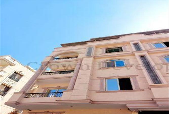 Apartment - 3 Bedrooms - 3 Bathrooms for sale in Royal City - Sheikh Zayed Compounds - Sheikh Zayed City - Giza