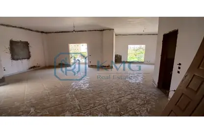 Apartment - 3 Bedrooms - 3 Bathrooms for sale in Orouba Axis - Area A - Ganoob El Acadimia - New Cairo City - Cairo