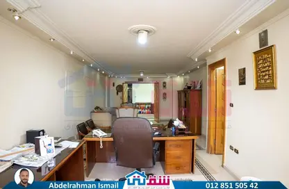 Office Space - Studio - 2 Bathrooms for sale in Laurent - Hay Sharq - Alexandria