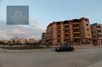 Apartment - 3 Bedrooms - 2 Bathrooms for sale in 1st Neighborhood - 8th Area - Shorouk City - Cairo