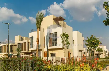 Villa - 3 Bedrooms - 4 Bathrooms for sale in Sodic East - 6th District - New Heliopolis - Cairo