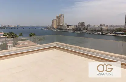 Penthouse - 5 Bedrooms - 4 Bathrooms for rent in Al Vatican St. - Zamalek - Cairo