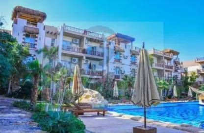 Apartment - 3 Bedrooms - 1 Bathroom for sale in Magawish - Hurghada - Red Sea