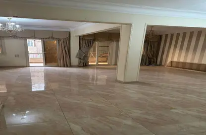 Apartment - 3 Bedrooms - 2 Bathrooms for sale in Al Kawthar St. - Mohandessin - Giza