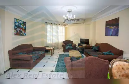 Apartment - 2 Bedrooms - 1 Bathroom for rent in Shaarawy St. - Laurent - Hay Sharq - Alexandria