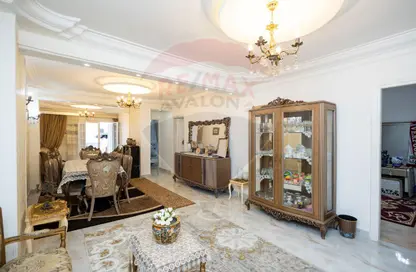 Apartment - 3 Bedrooms - 1 Bathroom for sale in Gamal Abdel Nasser Road - El Asafra Bahary - Asafra - Hay Than El Montazah - Alexandria