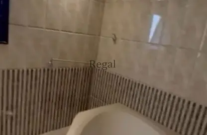 Apartment - 3 Bedrooms - 2 Bathrooms for sale in 10th Sector - Zahraa El Maadi - Hay El Maadi - Cairo