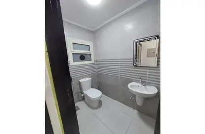 Apartment - 3 Bedrooms - 3 Bathrooms for rent in 10th Sector - Zahraa El Maadi - Hay El Maadi - Cairo