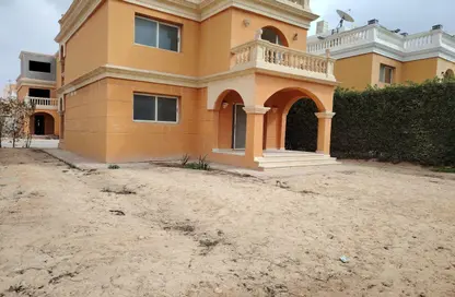 Villa - 3 Bedrooms - 3 Bathrooms for sale in Stella Heliopolis - Cairo - Ismailia Desert Road - Cairo